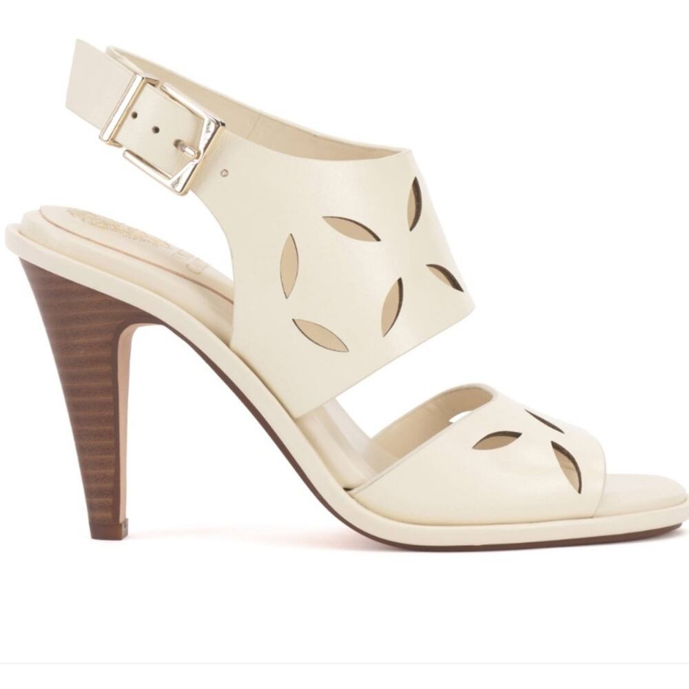 Vince Camuto Frinnas Sandal White Classic Leather Size 9.5 - Picture 2 of 5